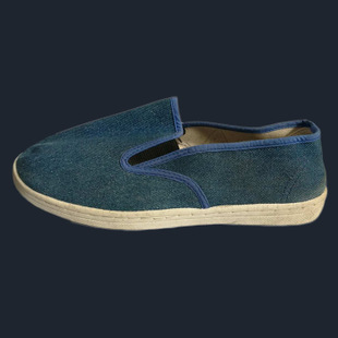 鑒別防靜電潔凈鞋品質(zhì)的方法有哪些？